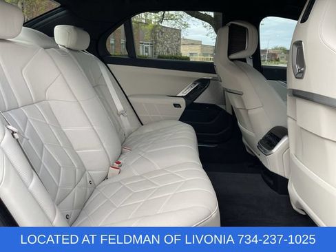 Used 2024 BMW 740i xDrive w/ Executive Package AWD/4WD image 28