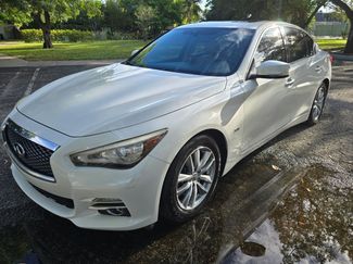 Used 2017 INFINITI Q50 Signature Edition image 1