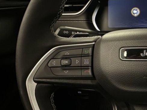 New 2025 Jeep Grand Cherokee L Laredo w/ Luxury Tech Group I image 21