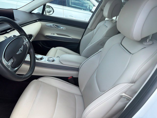Used 2024 Genesis GV70 2.5T w/ Advanced Package AWD/4WD image 2