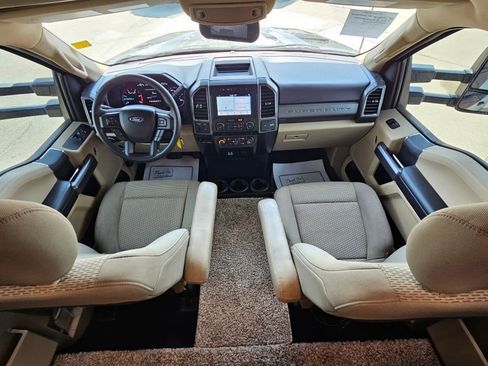 Used 2019 Ford F550 2WD Regular Cab Super Duty w/ XLT Value Package image 50