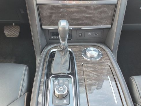 Certified 2023 Nissan Armada Platinum w/ Captain's Chairs Package AWD/4WD image 23