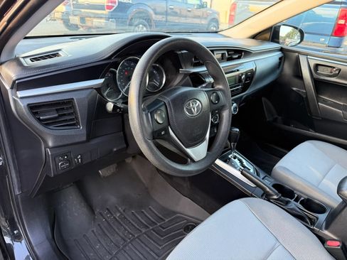 Used 2015 Toyota Corolla L FWD image 17