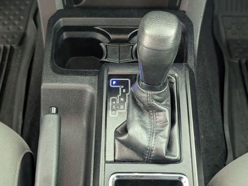 Used 2019 Toyota Tacoma SR w/ SR Convenience Package image 21