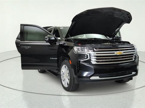 Used 2023 Chevrolet Tahoe High Country AWD/4WD image 9