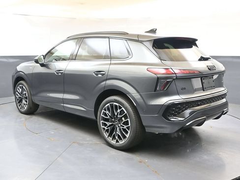 New 2026 Audi Q3 quattro 2.0T AWD/4WD image 3