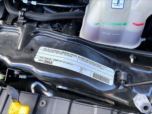 Used 2025 RAM ProMaster 2500 w/ Safety Group image 32