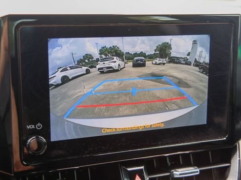 Used 2026 Toyota Corolla SE FWD image 5
