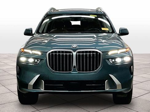 Used 2024 BMW X7 xDrive40i AWD/4WD image 3