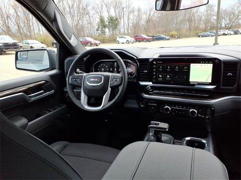 New 2026 GMC Sierra 1500 Elevation image 7