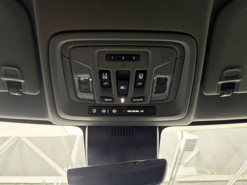 Used 2024 GMC Sierra 1500 Denali w/ Denali Reserve Package AWD/4WD image 18