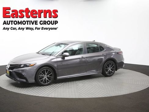 Used 2024 Toyota Camry SE w/ Cold Weather Package FWD image 53
