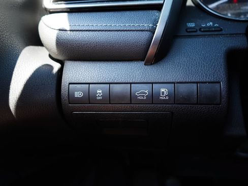 Used 2021 Toyota Camry SE FWD image 29