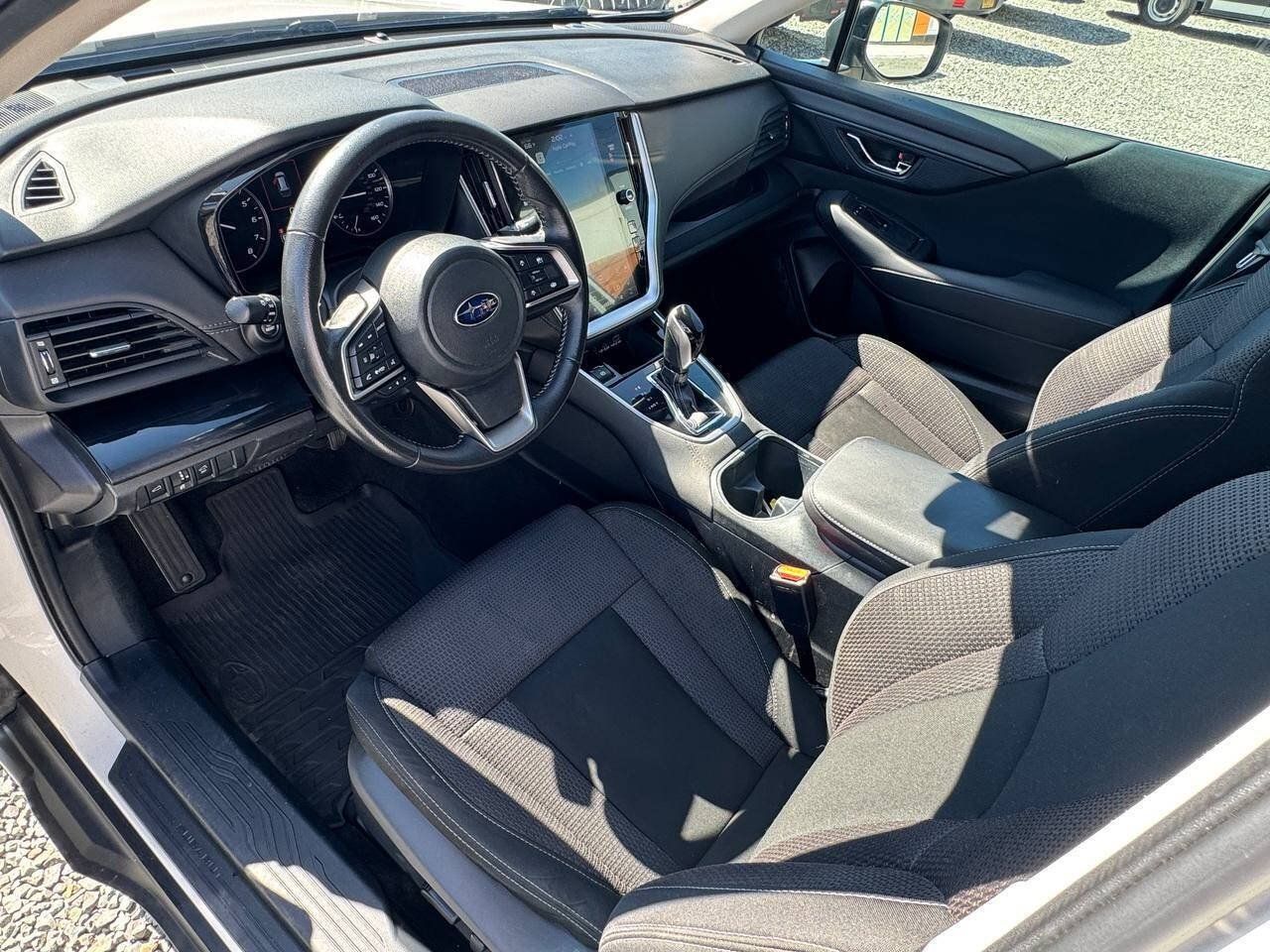 Used 2023 Subaru Outback Premium AWD/4WD image 9