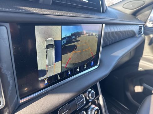 Used 2024 GMC Yukon Denali image 25