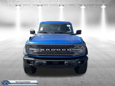 Certified 2025 Ford Bronco Badlands w/ Sasquatch Package AWD/4WD image 2