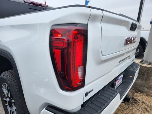 New 2026 GMC Sierra 1500 AT4 w/ AT4 Premium Package AWD/4WD image 5