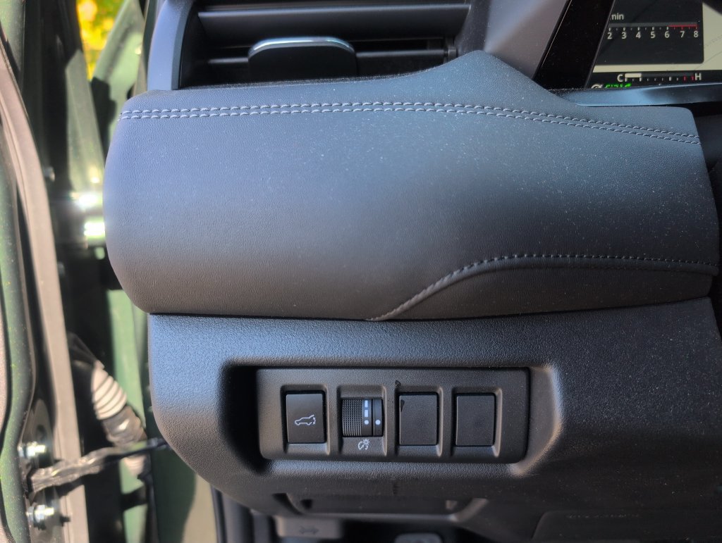 Certified 2026 Subaru Outback Touring AWD/4WD image 17