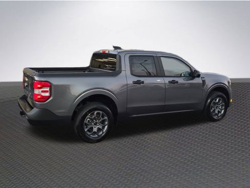 New 2025 Ford Maverick XLT w/ XLT Luxury Package image 4