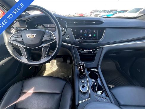 Used 2024 Cadillac XT5 Premium Luxury w/ LPO, Floor Liner Package AWD/4WD image 20