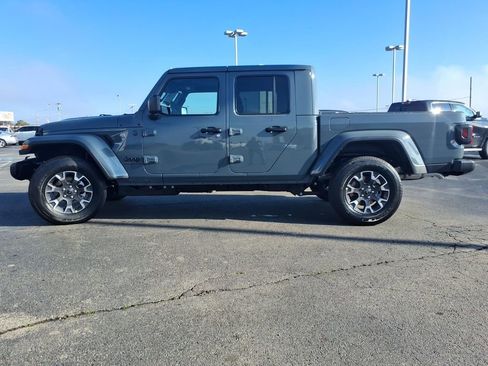 New 2026 Jeep Gladiator Sport AWD/4WD image 3