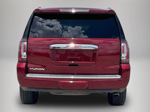 Used 2017 GMC Yukon Denali AWD/4WD image 6