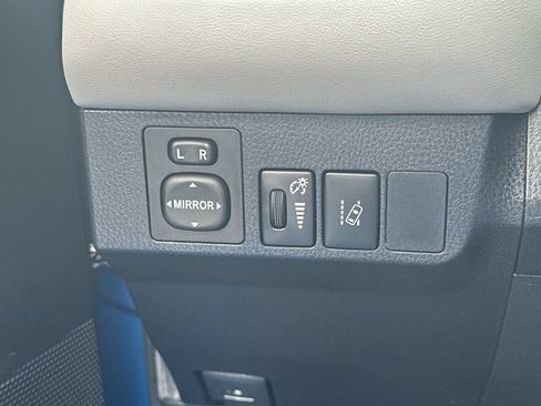 Certified 2016 Toyota RAV4 Limited FWD image 17