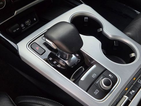 Used 2019 Kia Stinger GT2 image 24