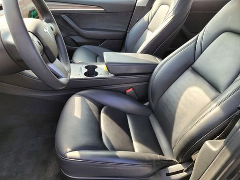 Used 2023 Tesla Model 3 Standard Range image 17