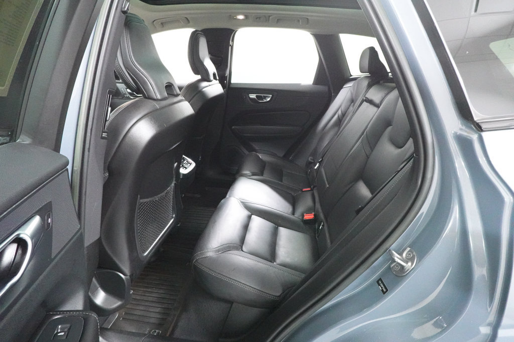 Used 2023 Volvo XC60 B5 Ultimate w/ Climate Package AWD/4WD image 26