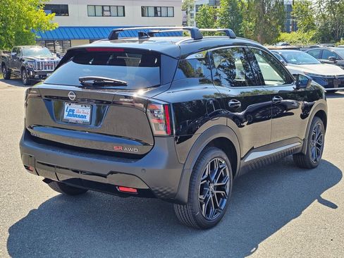 New 2026 Nissan Kicks SR w/ Cold Weather Package AWD/4WD image 5