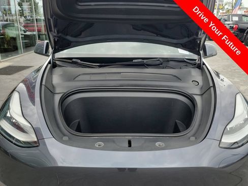 Used 2021 Tesla Model Y Long Range AWD/4WD image 25