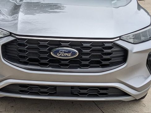 Used 2024 Ford Escape ST-Line w/ Tech Pack #1 AWD/4WD image 9