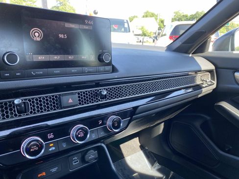 Used 2024 Honda Civic Sport image 25