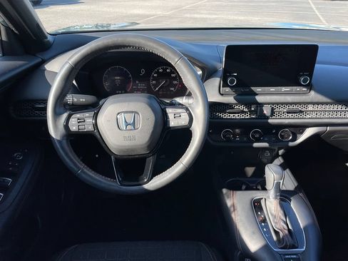 Certified 2025 Honda HR-V Sport image 10