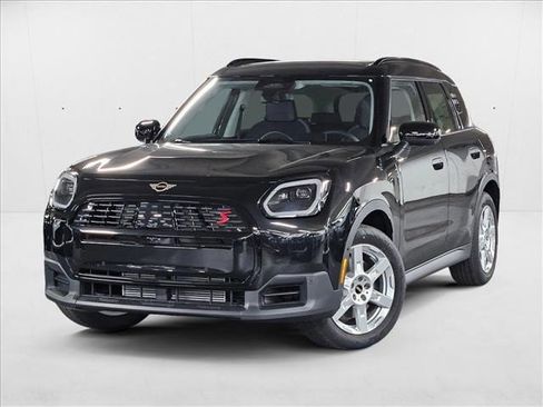Used 2025 MINI Cooper Countryman S image 1