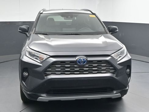 Used 2021 Toyota RAV4 XSE image 2