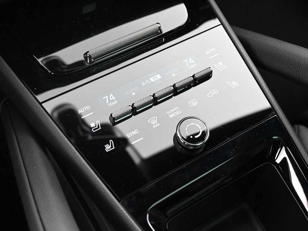Certified 2026 Porsche Cayenne E-Hybrid AWD/4WD image 23