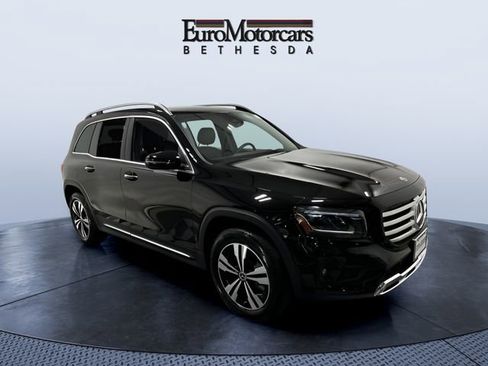 Used 2025 Mercedes-Benz GLB 250 4MATIC image 7
