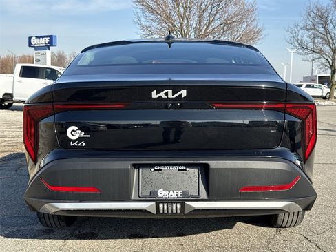 New 2025 Kia K4 LXS image 7