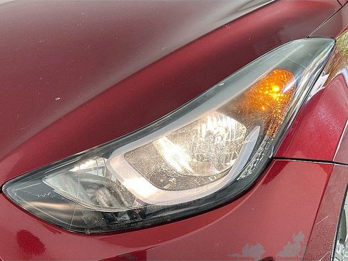 Used 2015 Hyundai Elantra SE w/ Option Group 02 FWD image 24