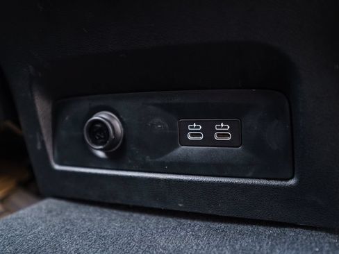 Used 2022 BMW X7 xDrive40i w/ Premium Package AWD/4WD image 40