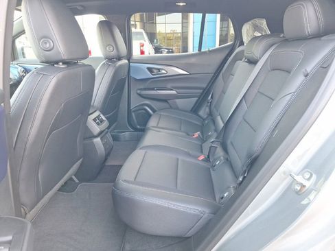 New 2026 Chevrolet Equinox EV LT image 9