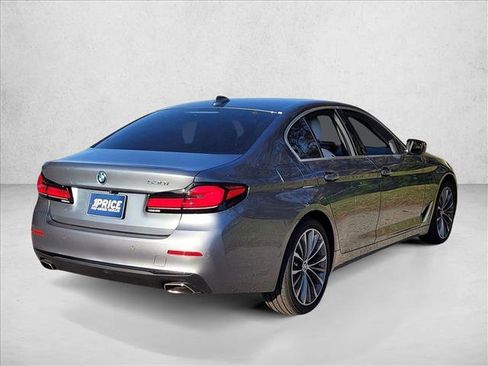 Used 2022 BMW 530i w/ M Sport Package image 7
