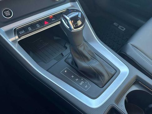 New 2025 Audi Q3 2.0T Premium image 36