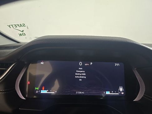 Used 2023 Jeep Grand Cherokee Laredo image 10