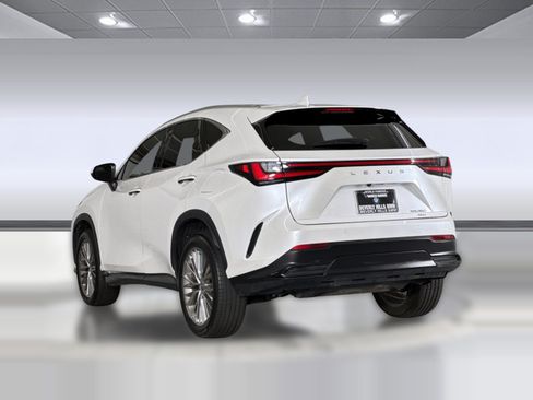 Used 2022 Lexus NX 350 AWD image 3