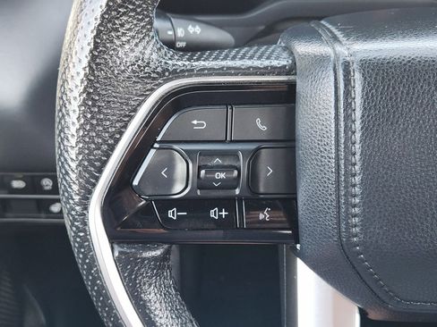Used 2022 Toyota Tundra Platinum RWD image 32
