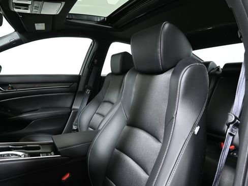 Used 2022 Honda Accord Sport image 5