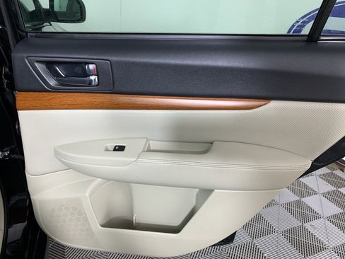Used 2013 Subaru Outback 2.5i Limited w/ Moonroof Pkg image 36